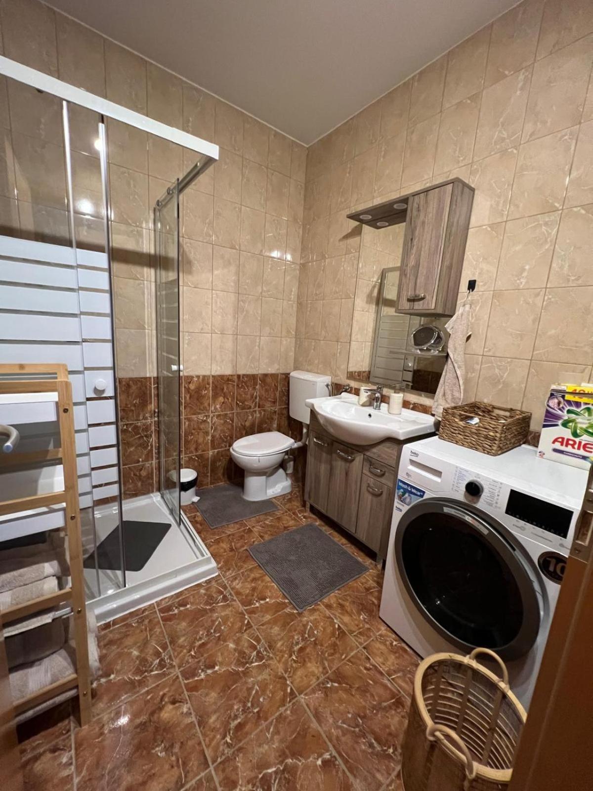 Centralpark Suites 马里博尔 外观 照片